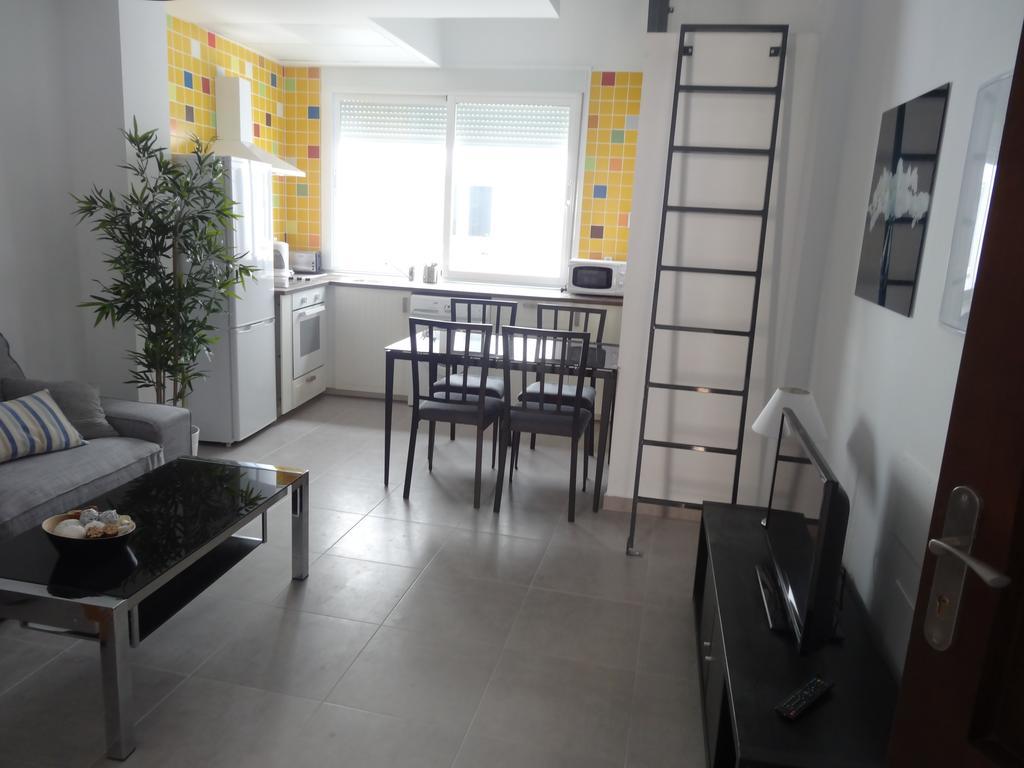 Malaga Apartamentos - Nuno Gomez, 24 Экстерьер фото
