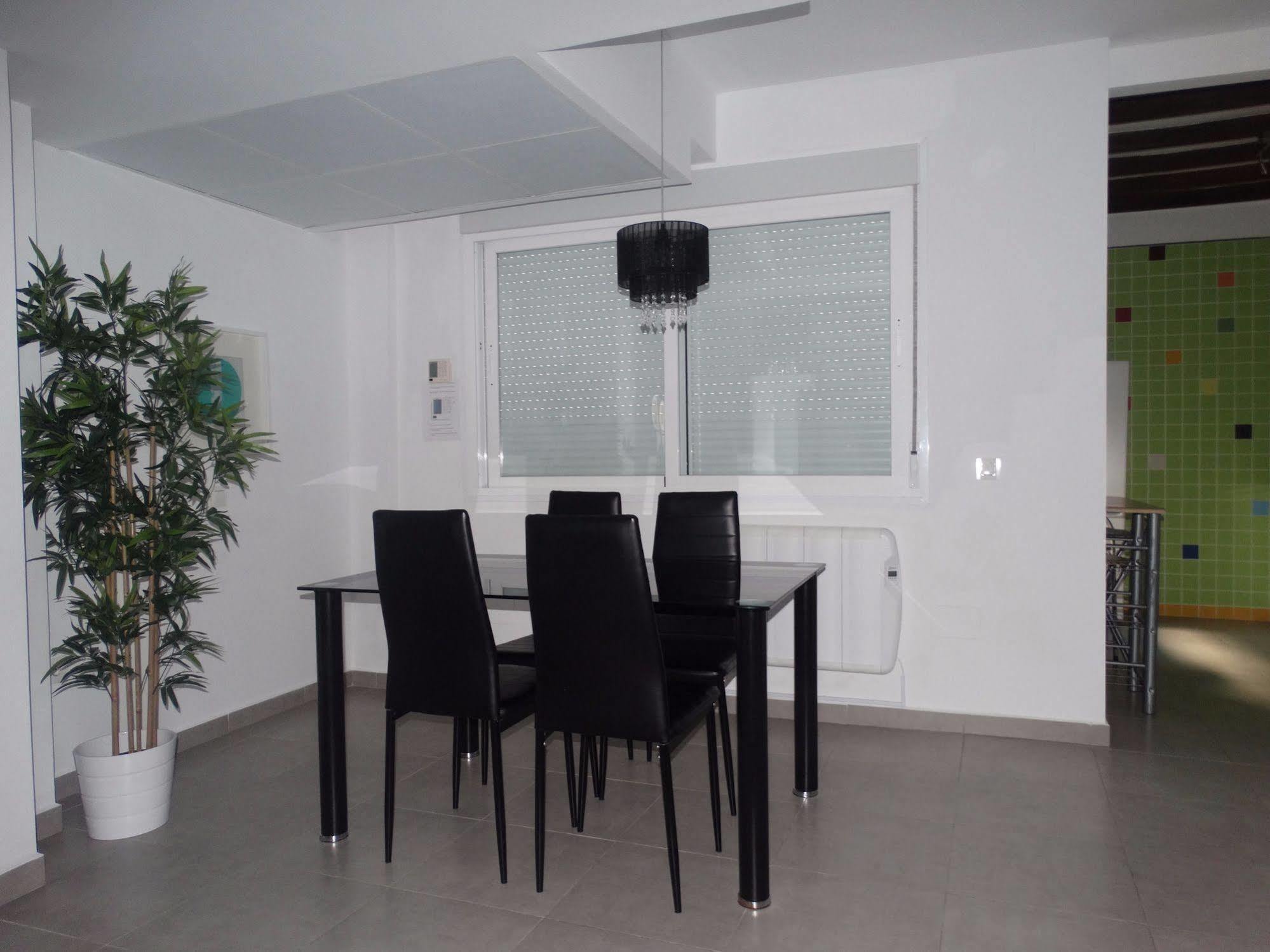 Malaga Apartamentos - Nuno Gomez, 24 Экстерьер фото