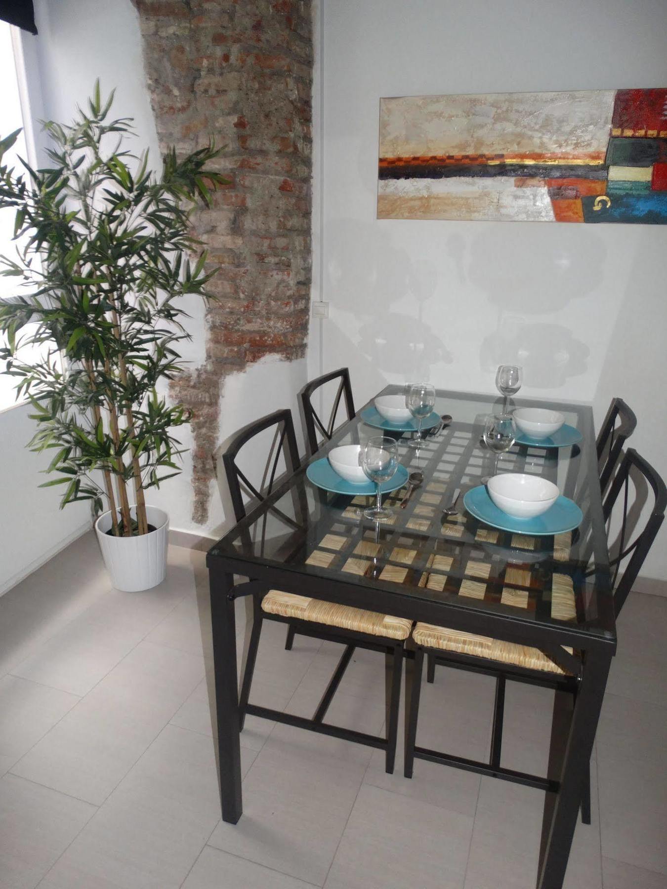 Malaga Apartamentos - Nuno Gomez, 24 Экстерьер фото