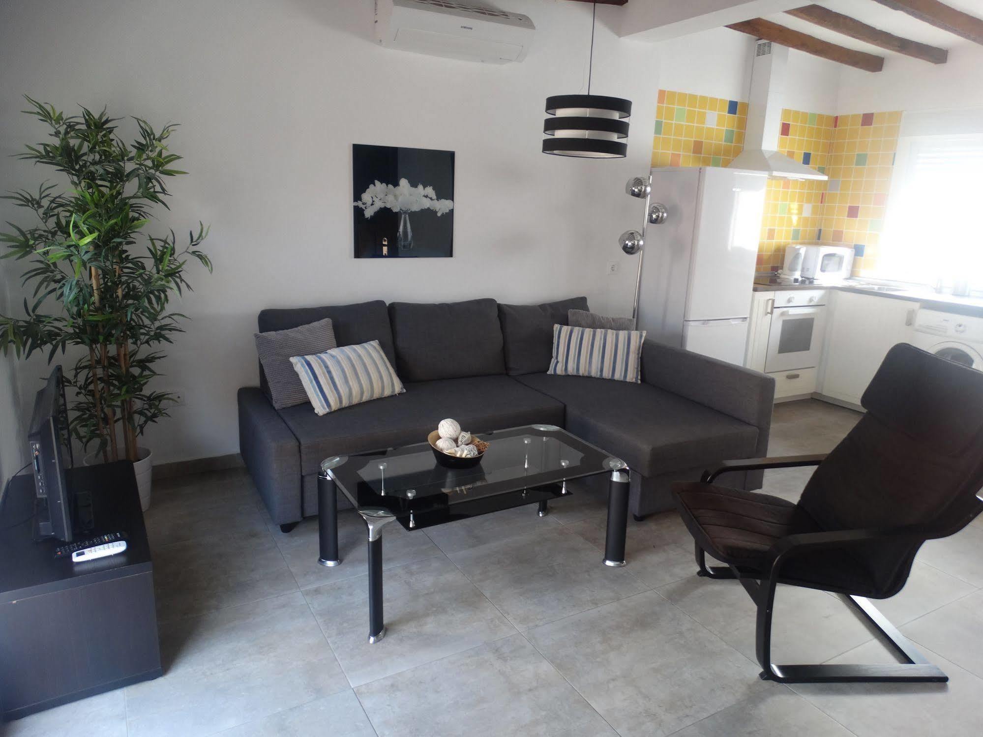 Malaga Apartamentos - Nuno Gomez, 24 Экстерьер фото