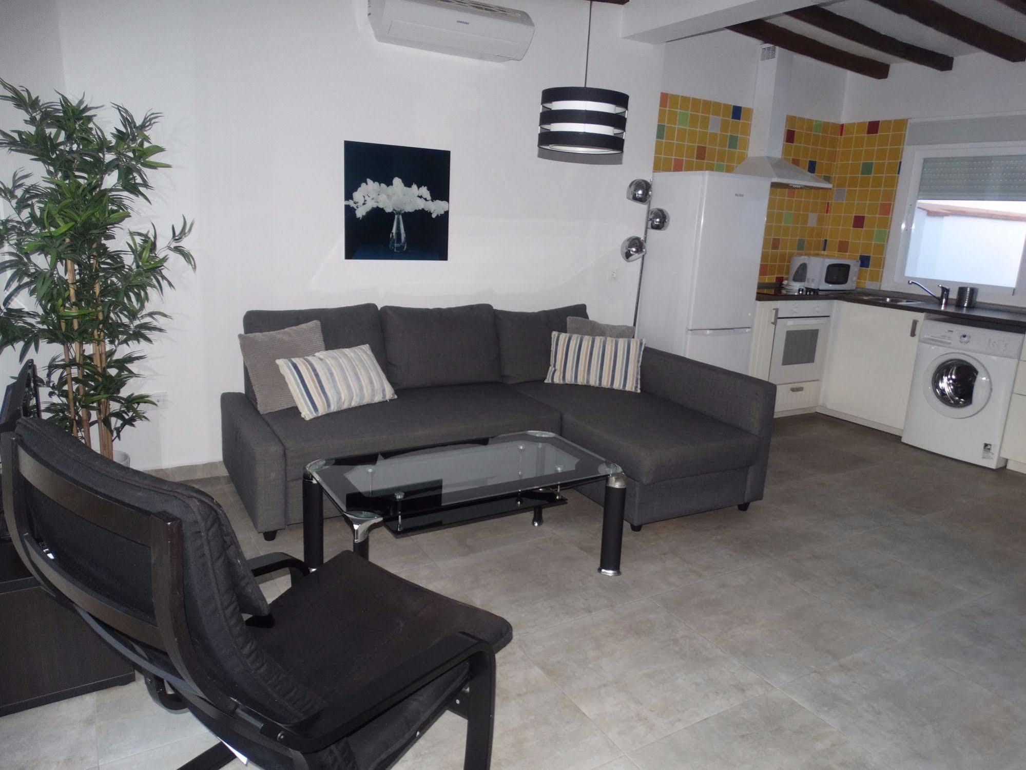 Malaga Apartamentos - Nuno Gomez, 24 Экстерьер фото
