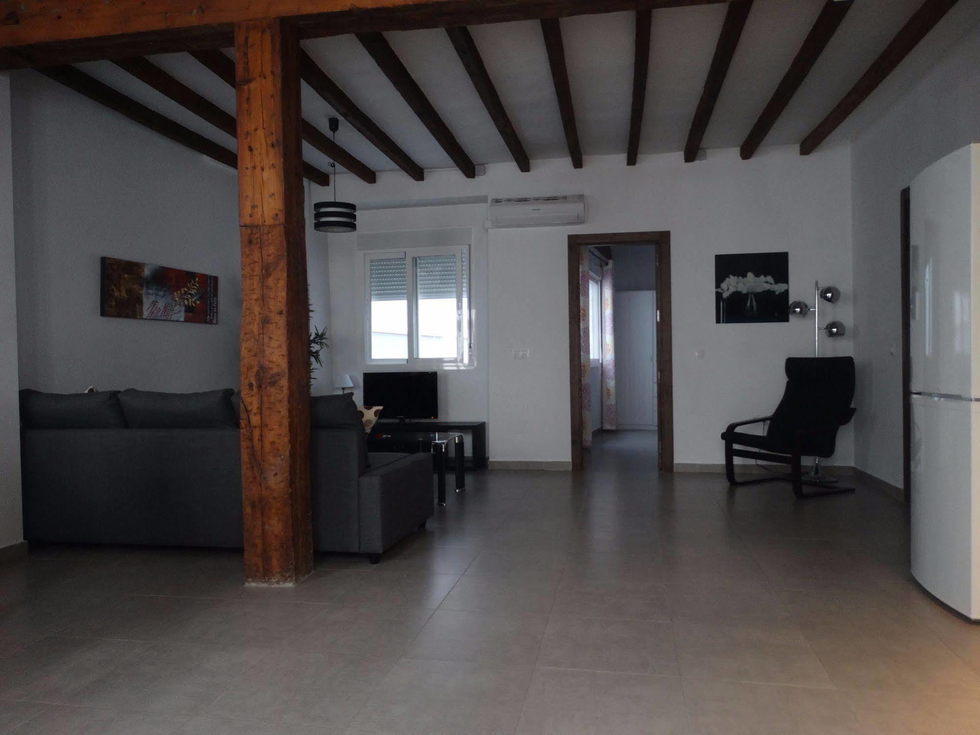 Malaga Apartamentos - Nuno Gomez, 24 Экстерьер фото