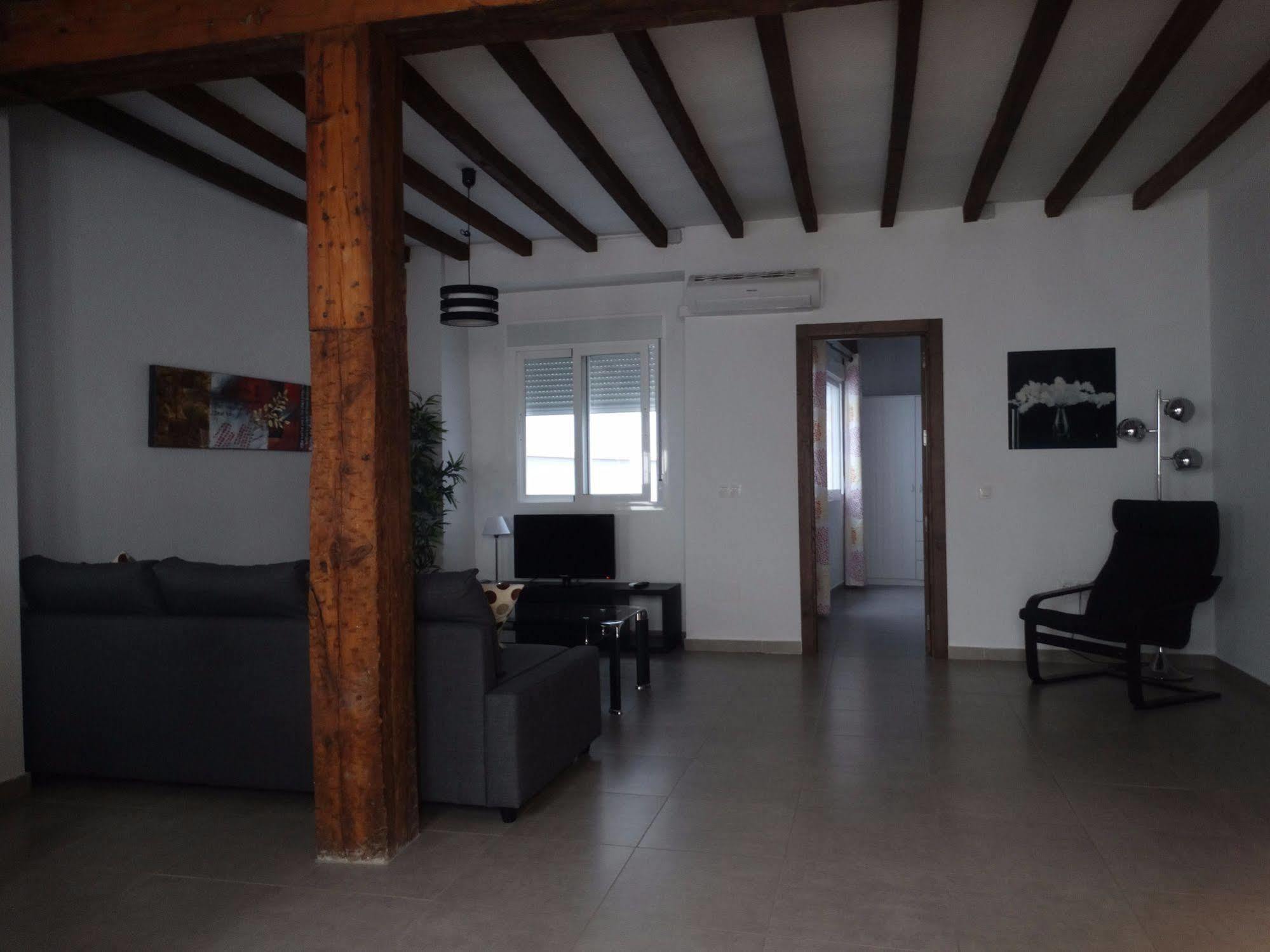 Malaga Apartamentos - Nuno Gomez, 24 Экстерьер фото