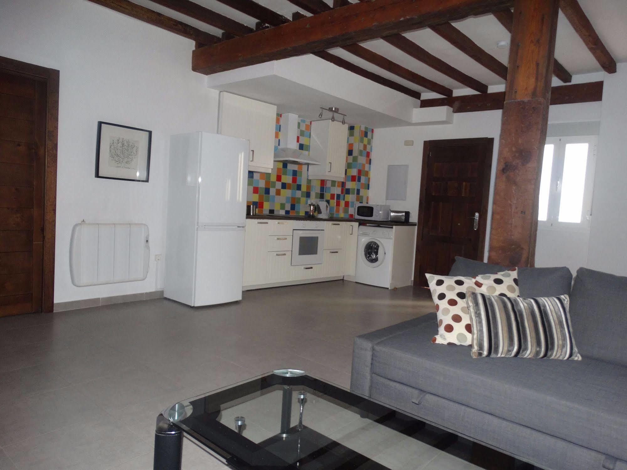 Malaga Apartamentos - Nuno Gomez, 24 Экстерьер фото