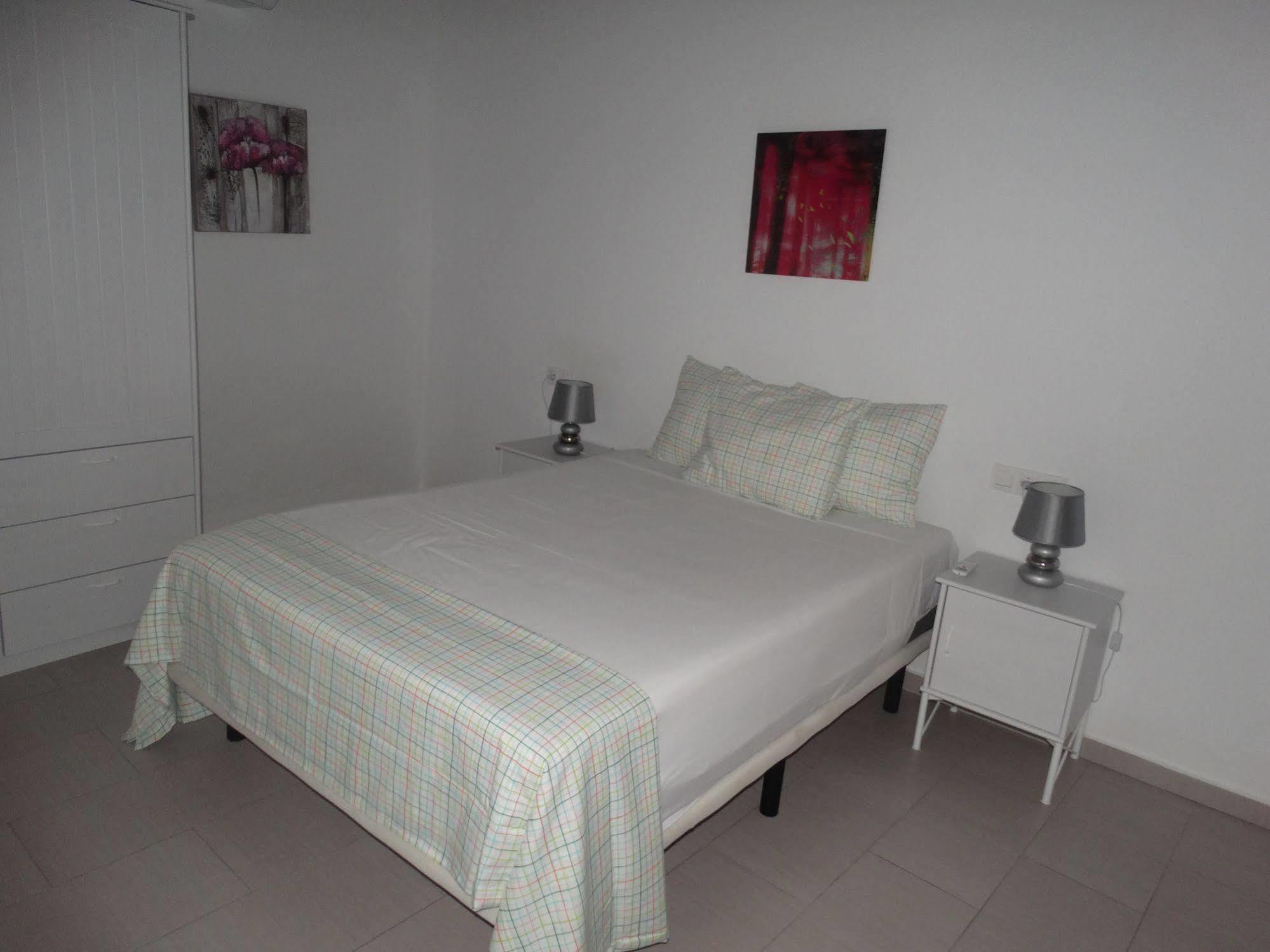 Malaga Apartamentos - Nuno Gomez, 24 Экстерьер фото
